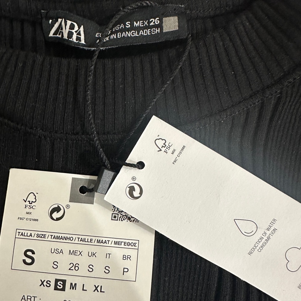 Zara Black Ribbed Knit Top - Picture 3 of 3